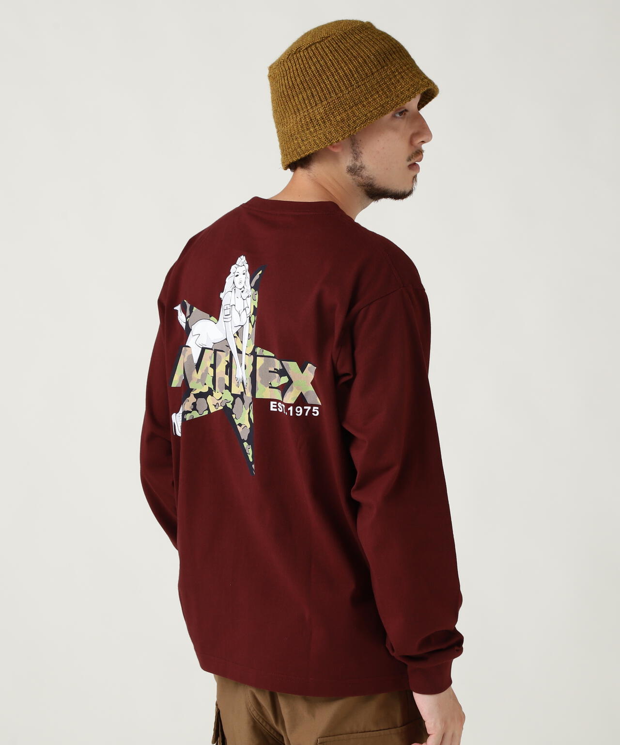 《WEB限定》CAMOUFLAGE STAR & PINUP GIRL L/S T-SHIRT /