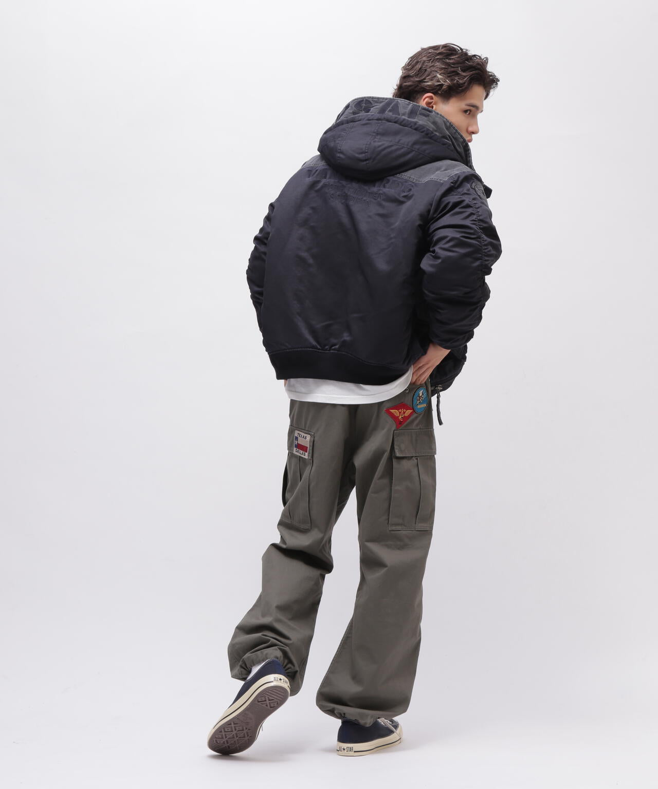 《直営店限定》TOP GUN WAPPEN CARGO PANTS / トップガン ワッペン カーゴパンツ / AVIREX