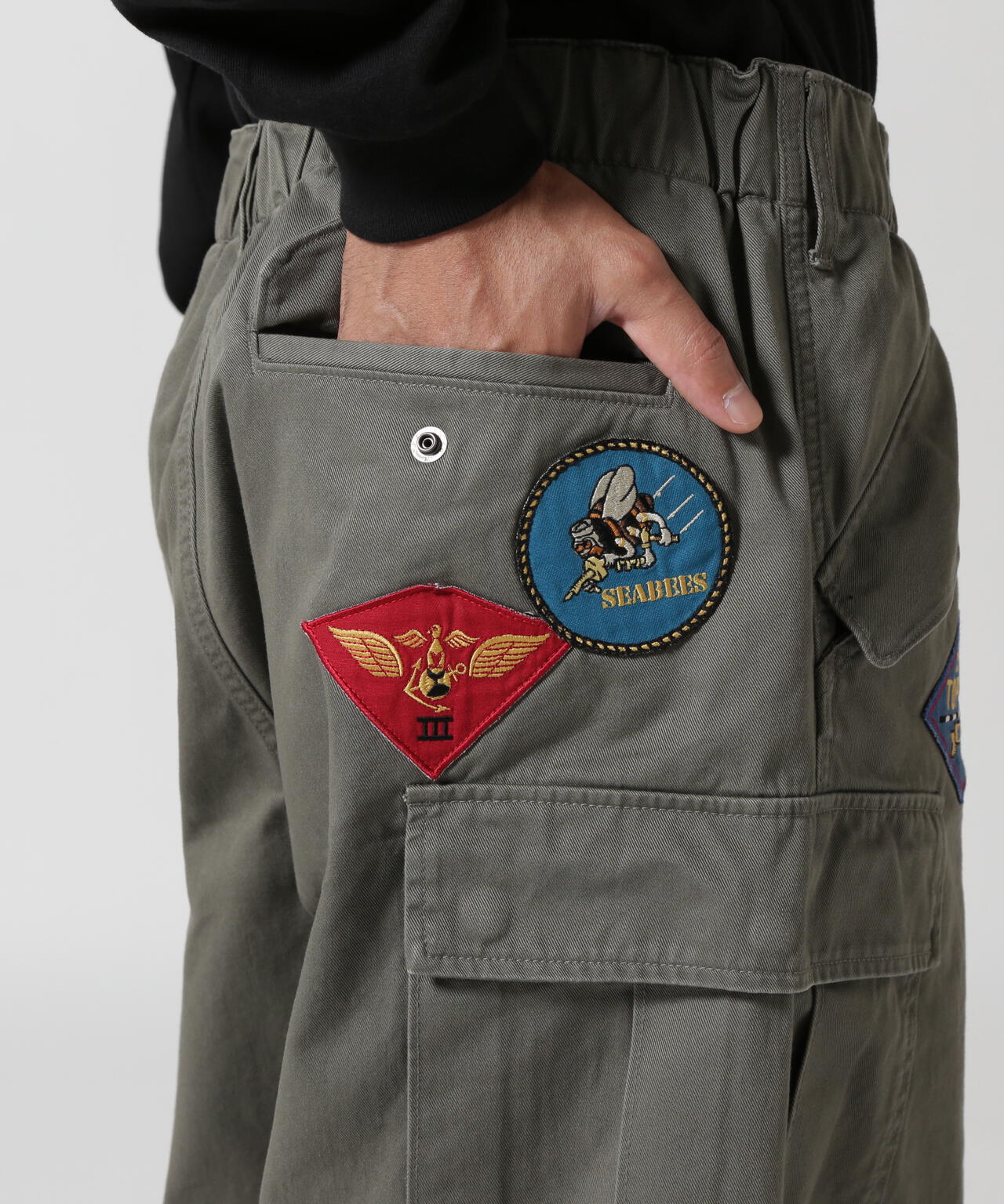 《直営店限定》TOP GUN WAPPEN CARGO PANTS / トップガン ワッペン カーゴパンツ / AVIREX