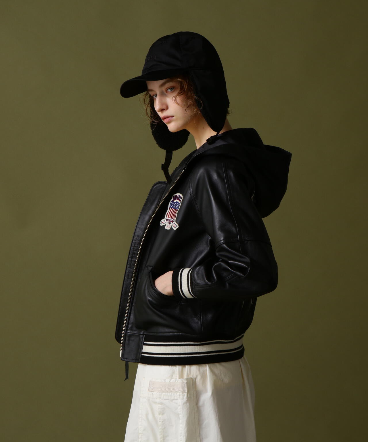 《WOMAN》SIGNATURE HOODED LEATHER