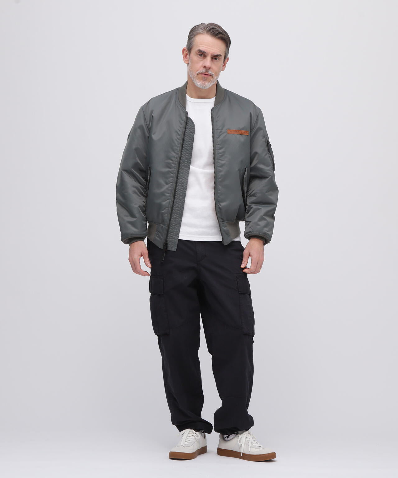 《50th Anniversary》MA-1 SIGNATURE BIG LOGO / MA-1 シグネチャー ビッグロゴ / AVIREX