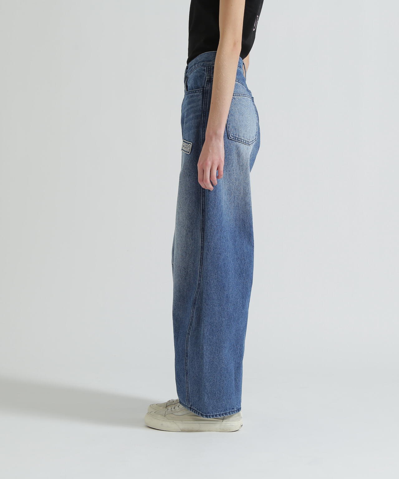 WAPPEN BARREL LEG DENIM PANTS