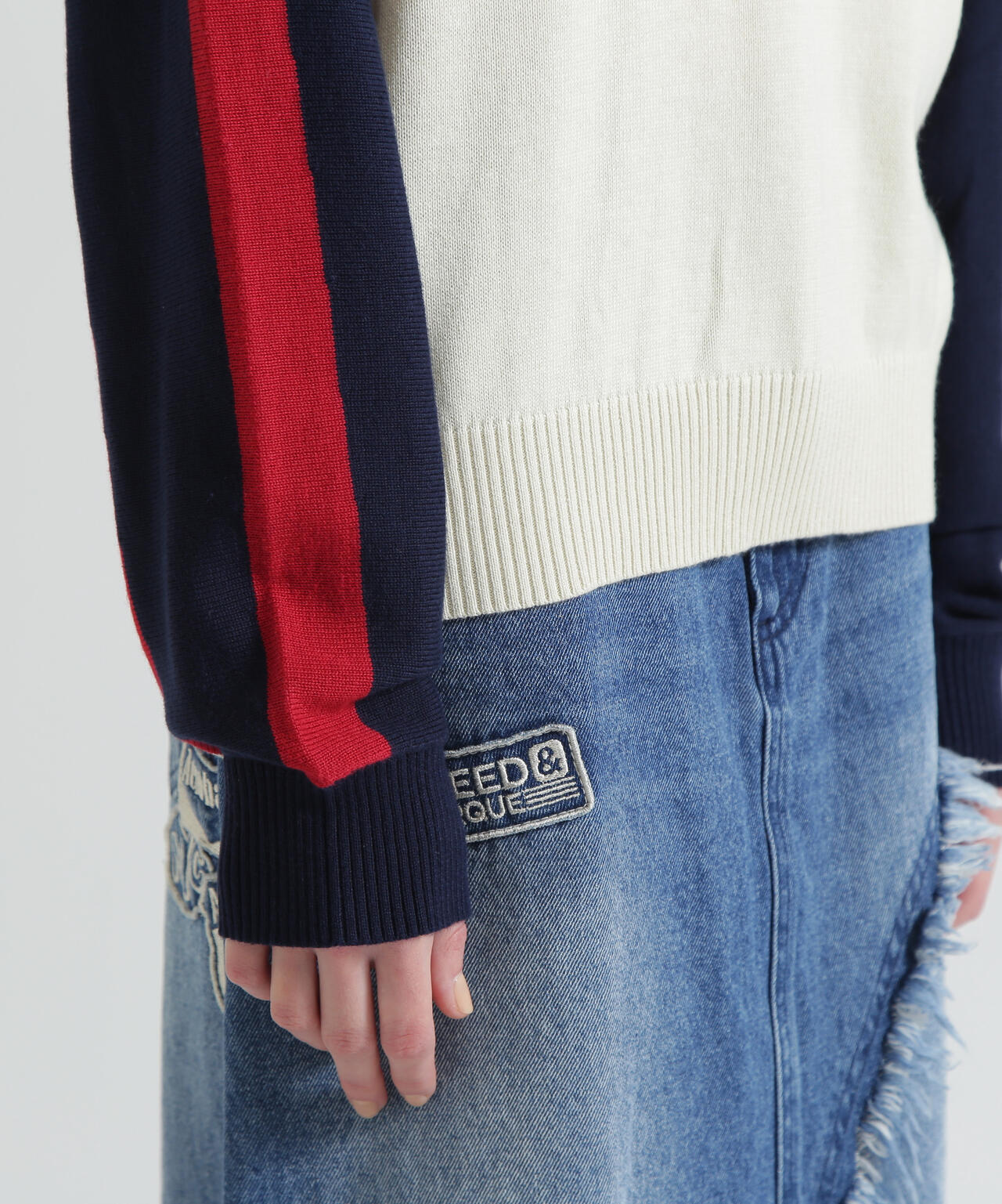 MULTI-TONE KNIT PULLOVER