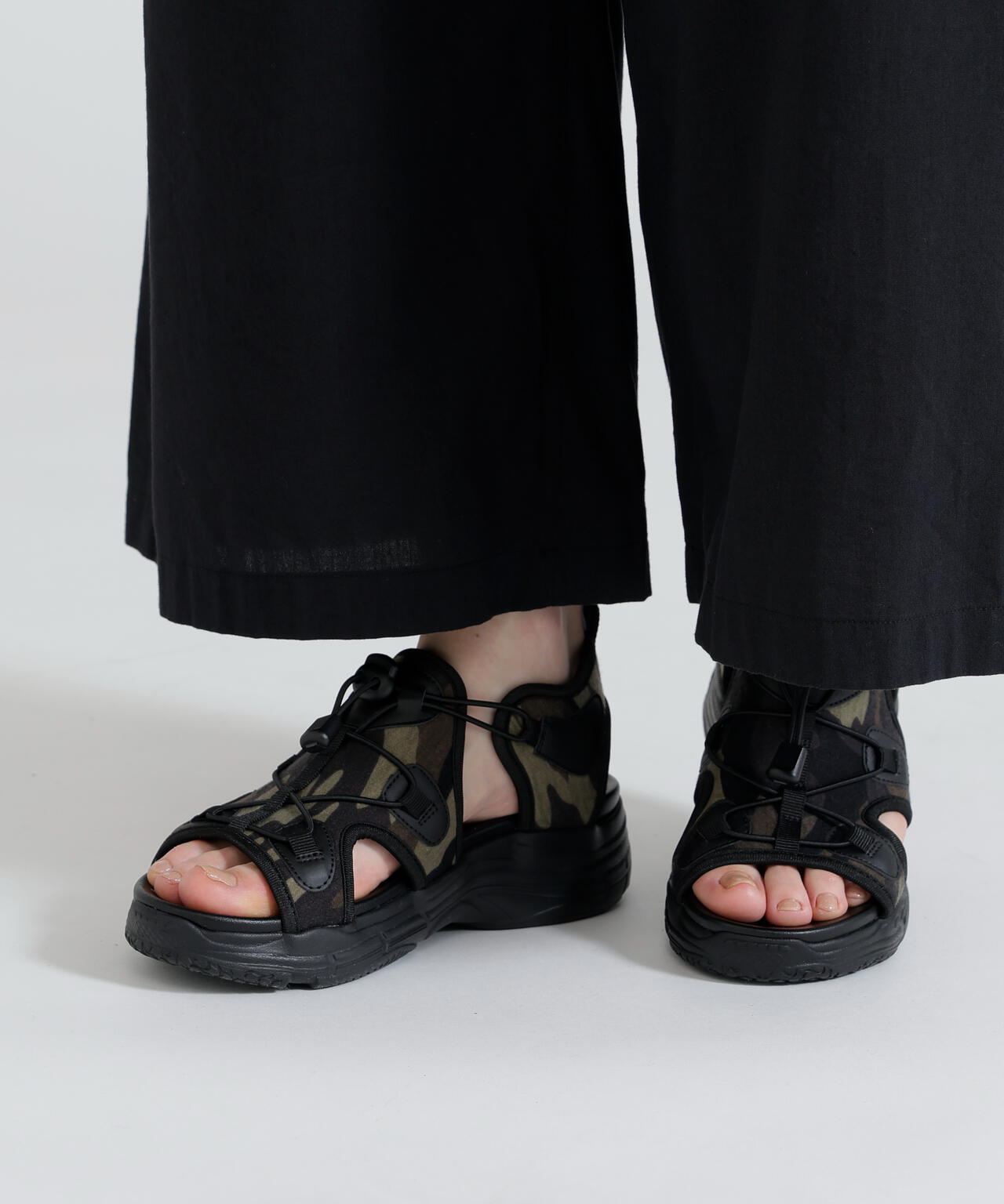 《直営店限定》SPORTY SANDAL（CAMOUFLAGE)