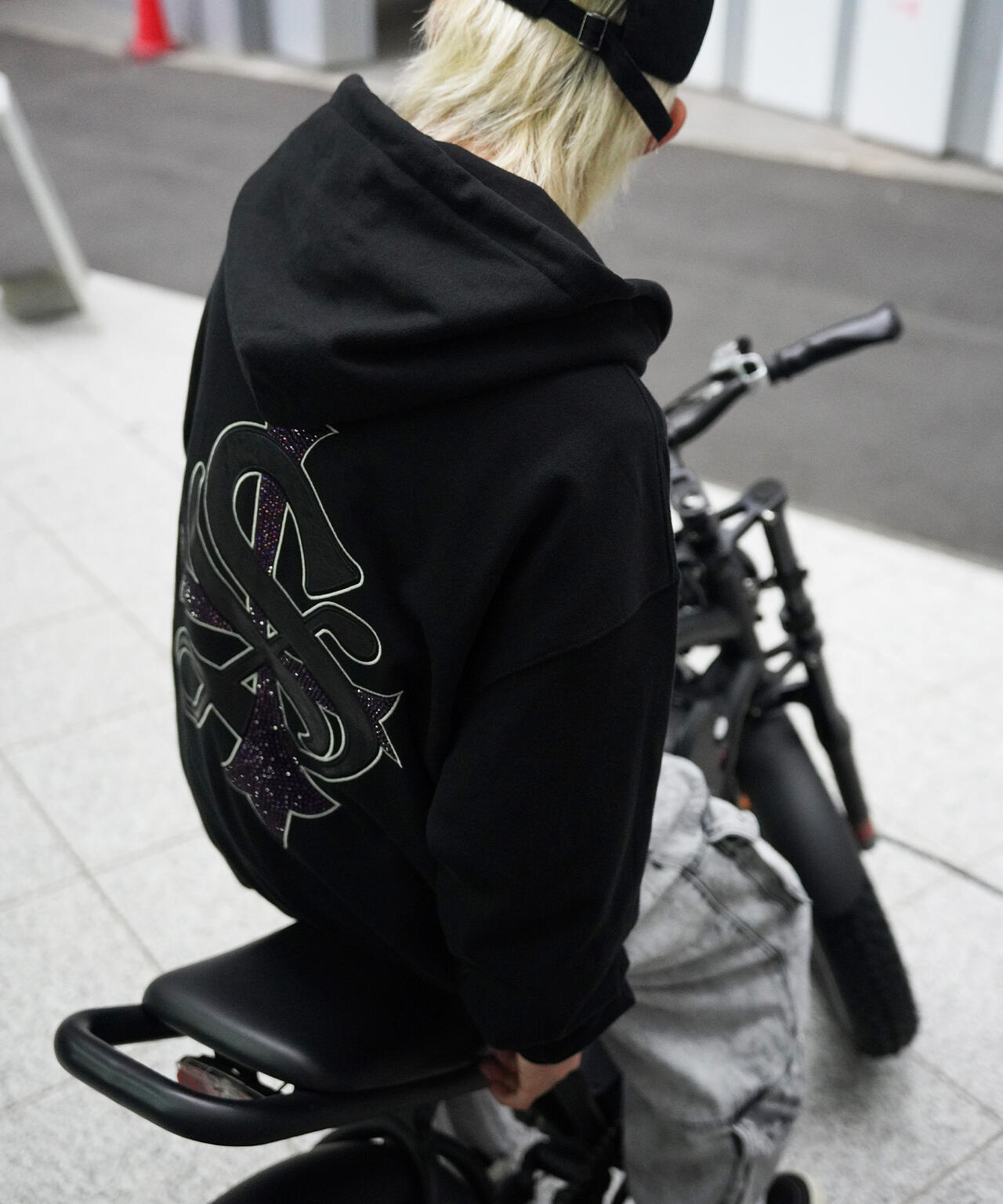 SUPPLIER【LHP WEB限定】CROSS ZIP HOODIE