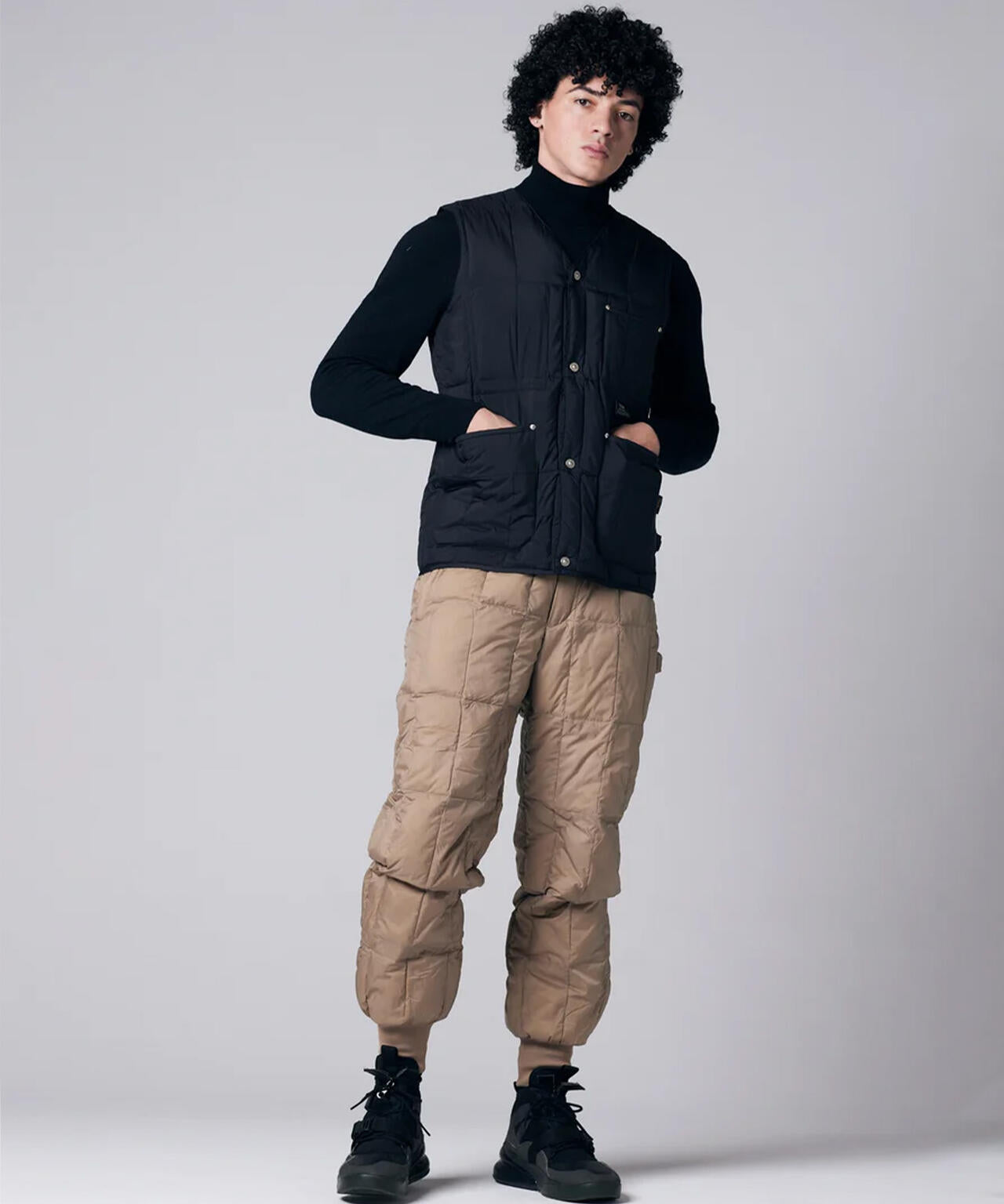 TAION/タイオン/WORK V NECK BUTTON DOWN VEST【UNISEX】
