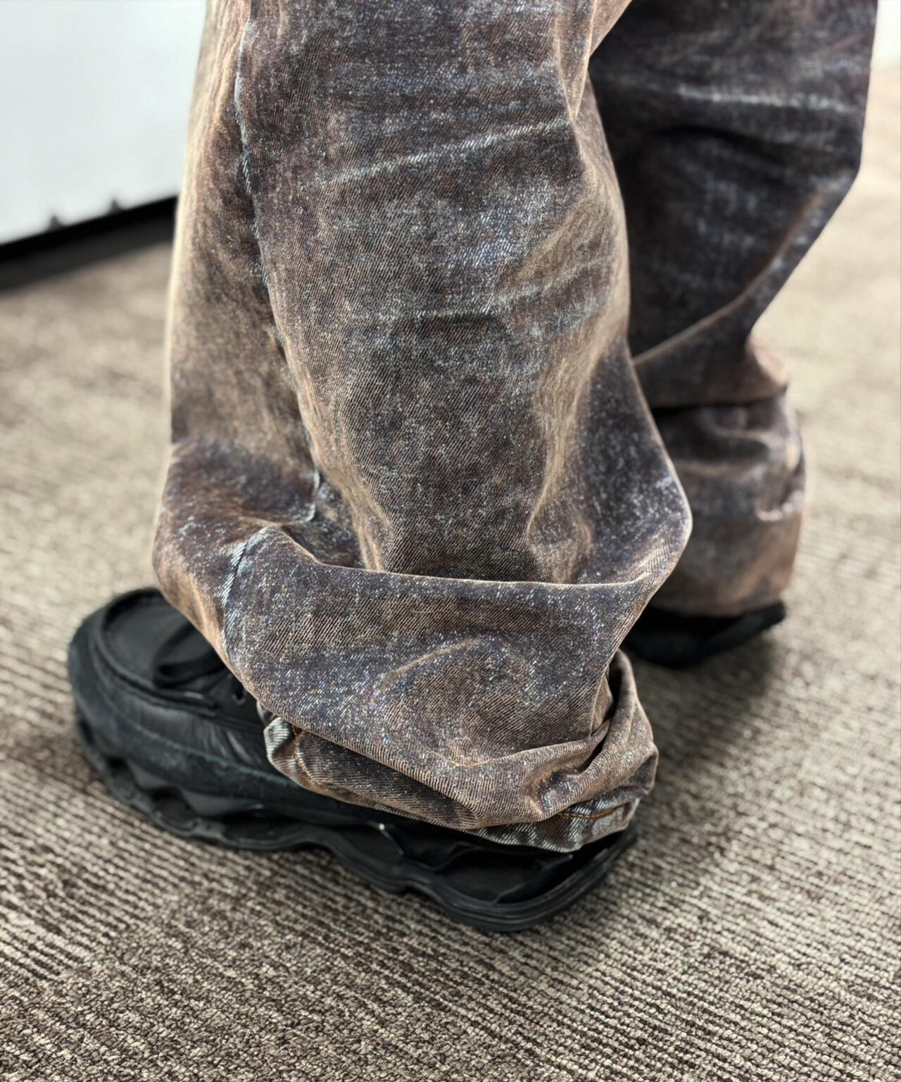 WHITELAND/ホワイトランド/FLOCKY WIDE DENIM PANTS