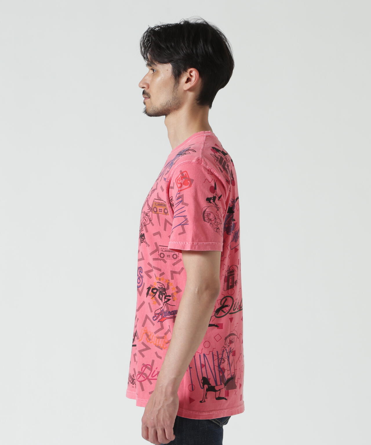 Kare/ME（カーミー）1980総柄Tシャツ