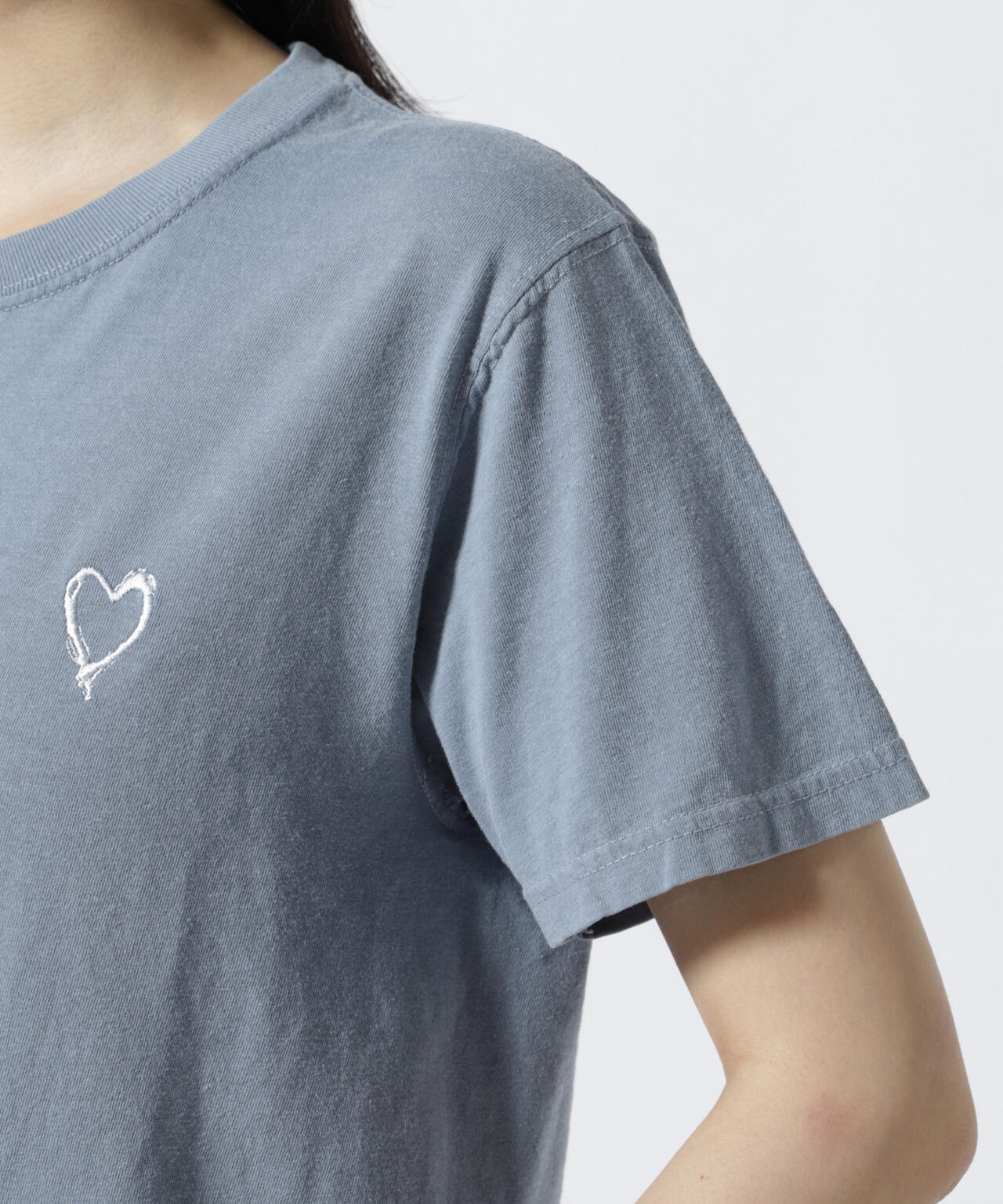 Kare/ME（カーミー） ハート刺繍Tシャツ
