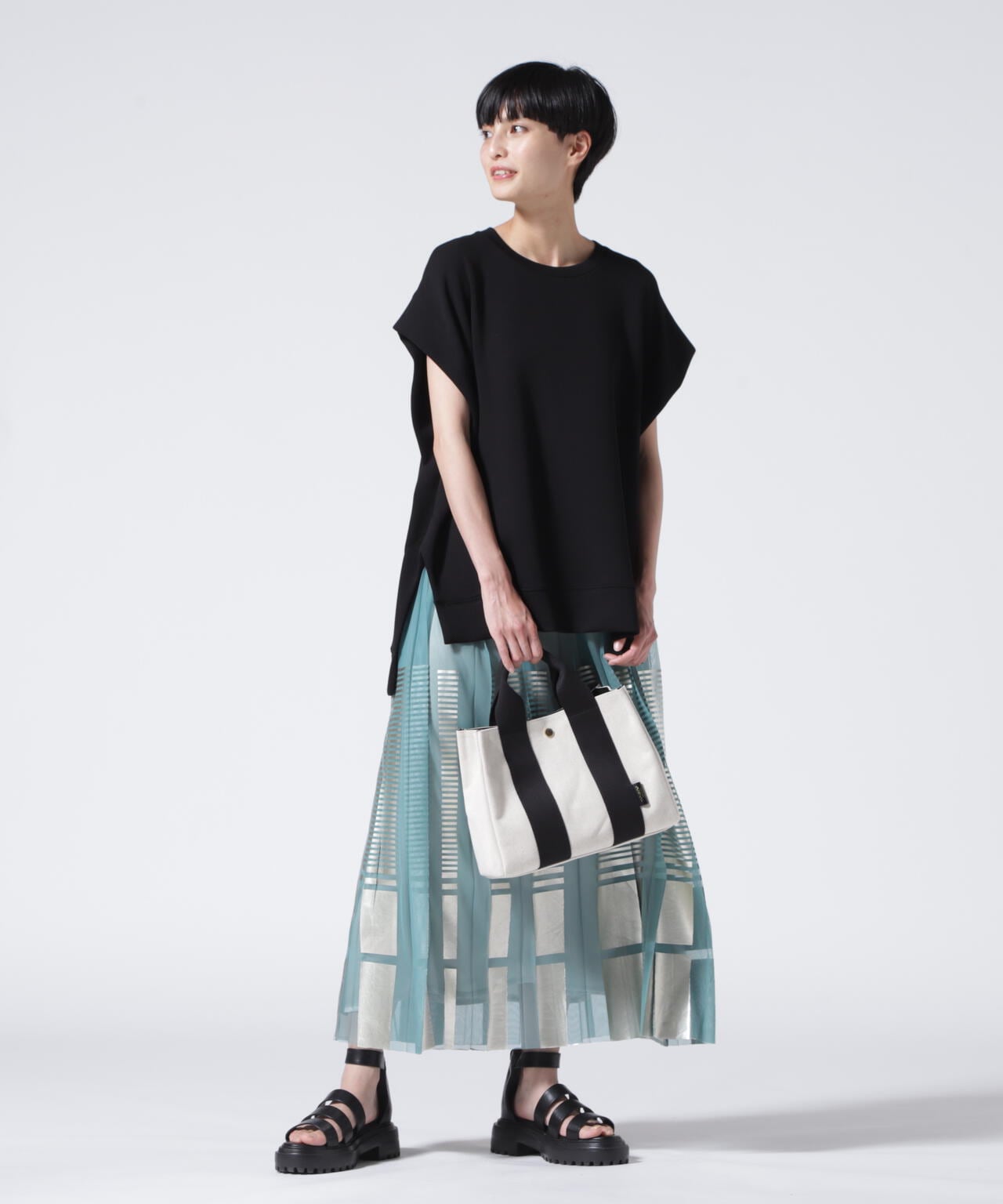 DROIT BELLO(ドロイトベロ) ライトダンボールタンクプルオーバー
