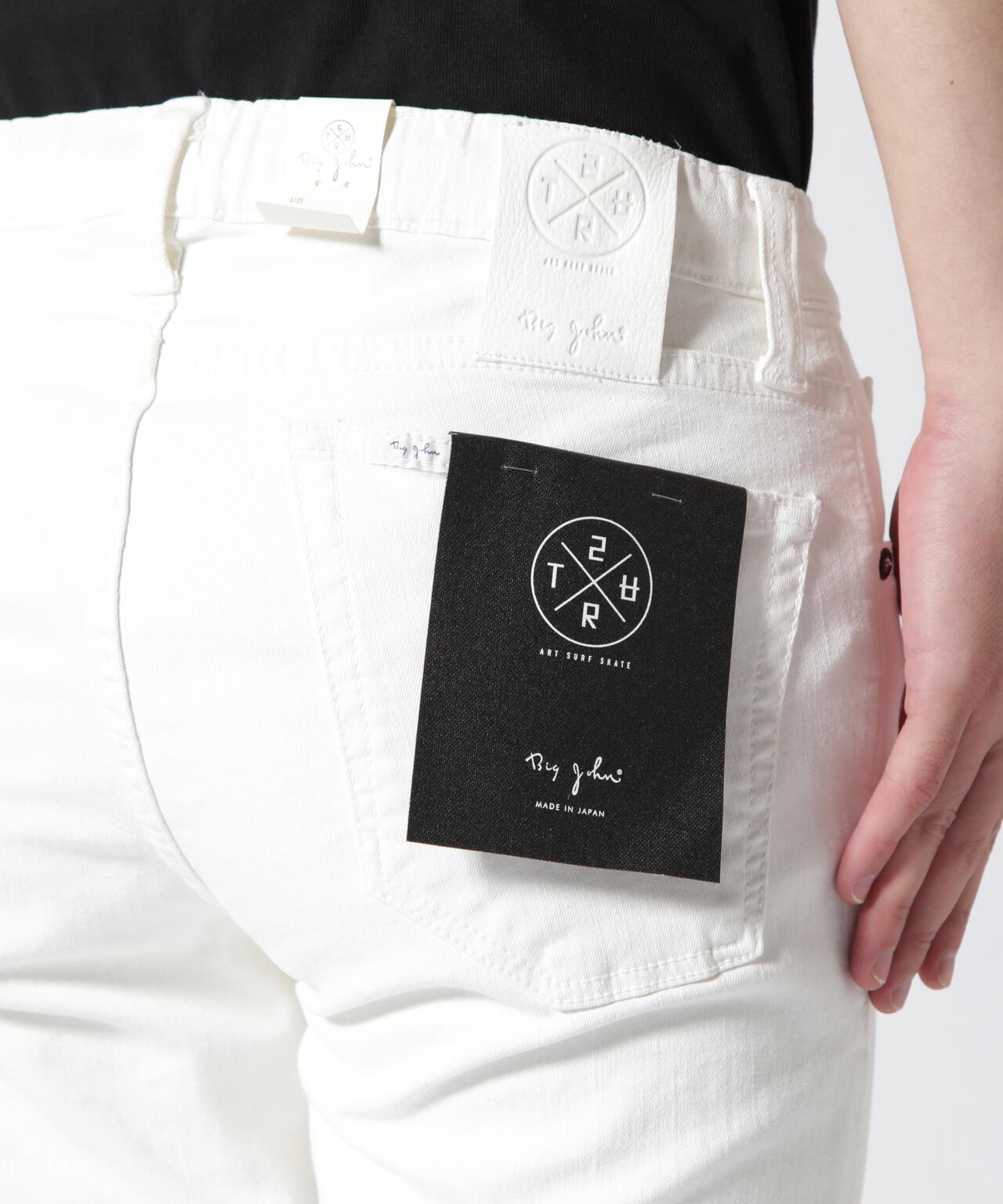 SURT（サート）SUPER BLACK DENIM