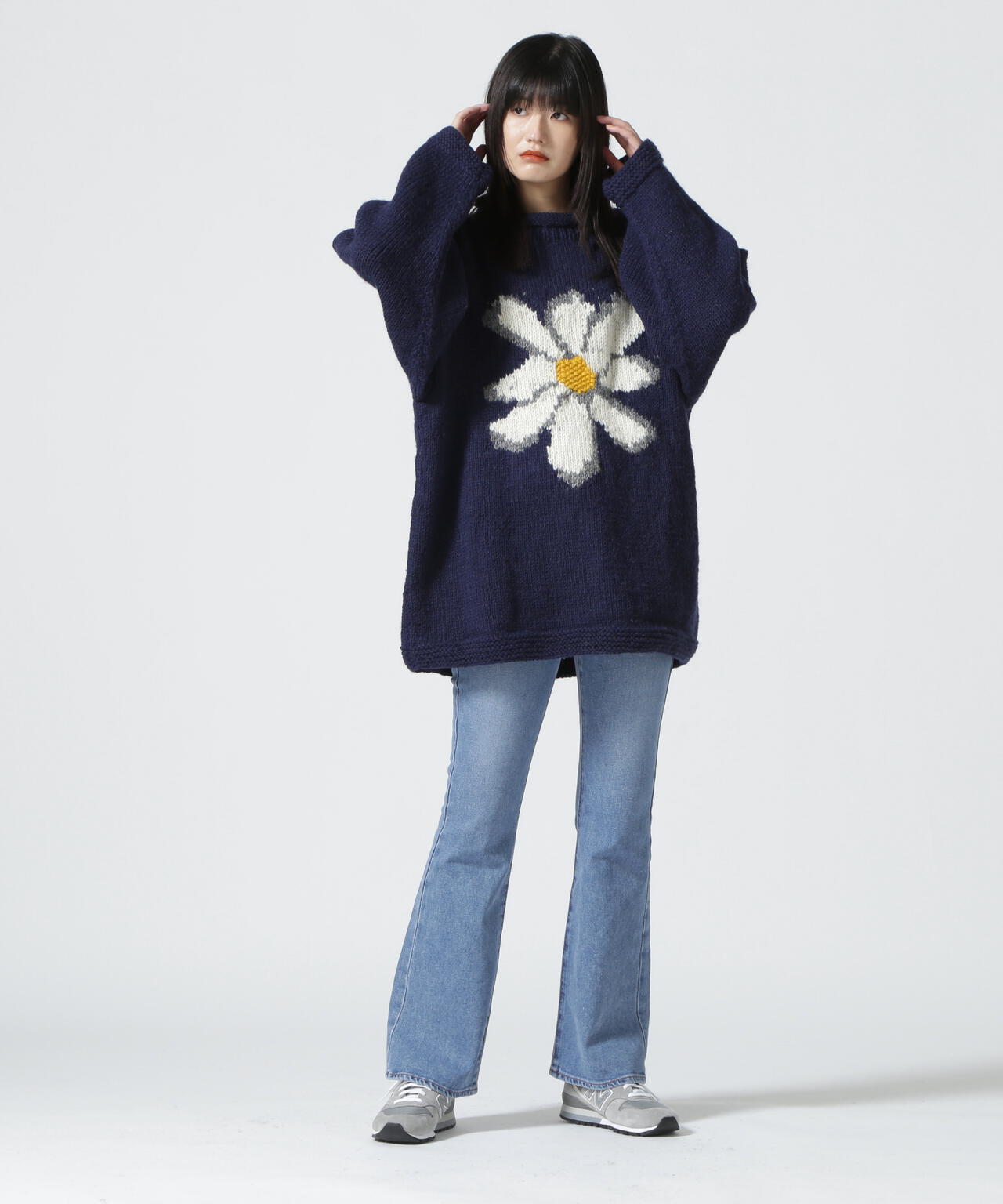 MacMahon Knitting Mills/マクマホンニッティングミルズ　Roll Neck Knit-Flower