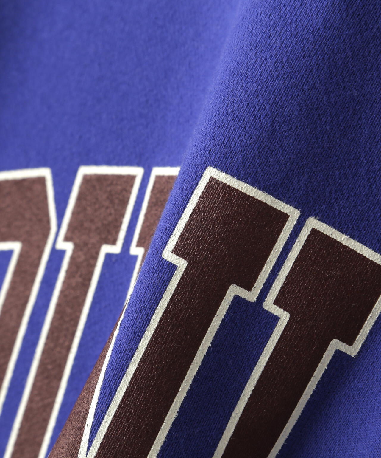 NOUNLESS（ナウンレス）別注COLLEGE LOGO OVER SWEAT