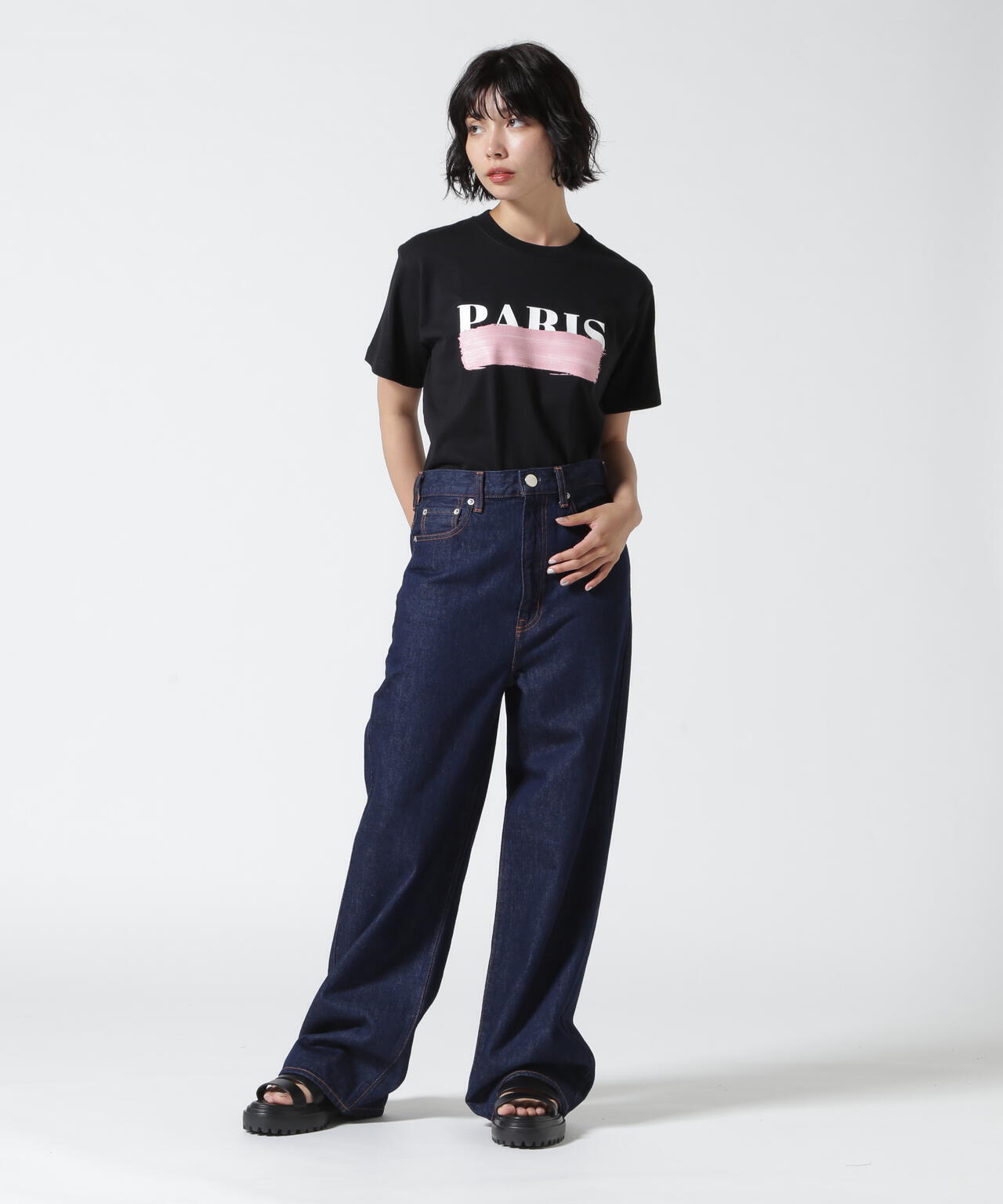 DROIT BELLO（ドロイトベロ）ピンクブラッシュPARIS Tシャツ