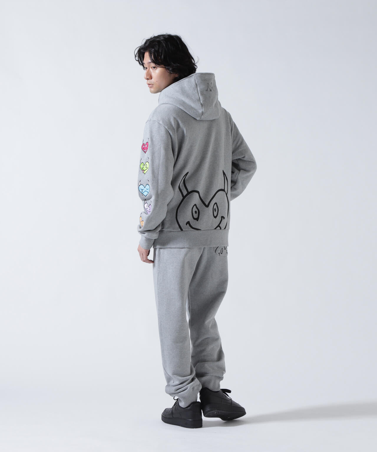 maxsix(マックスシックス）ONI HEART SWEAT PANTS