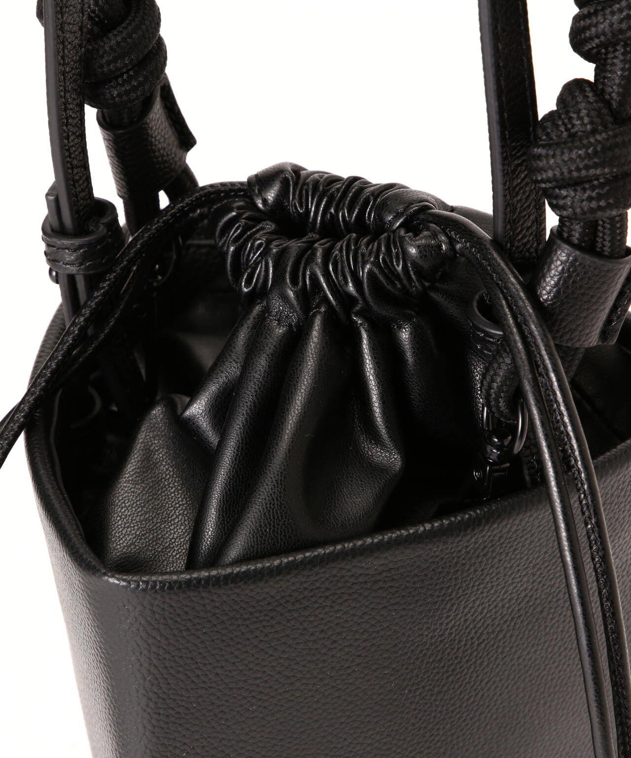 UN3D./アンスリード/TRIANGLE KNOT MINI BAG