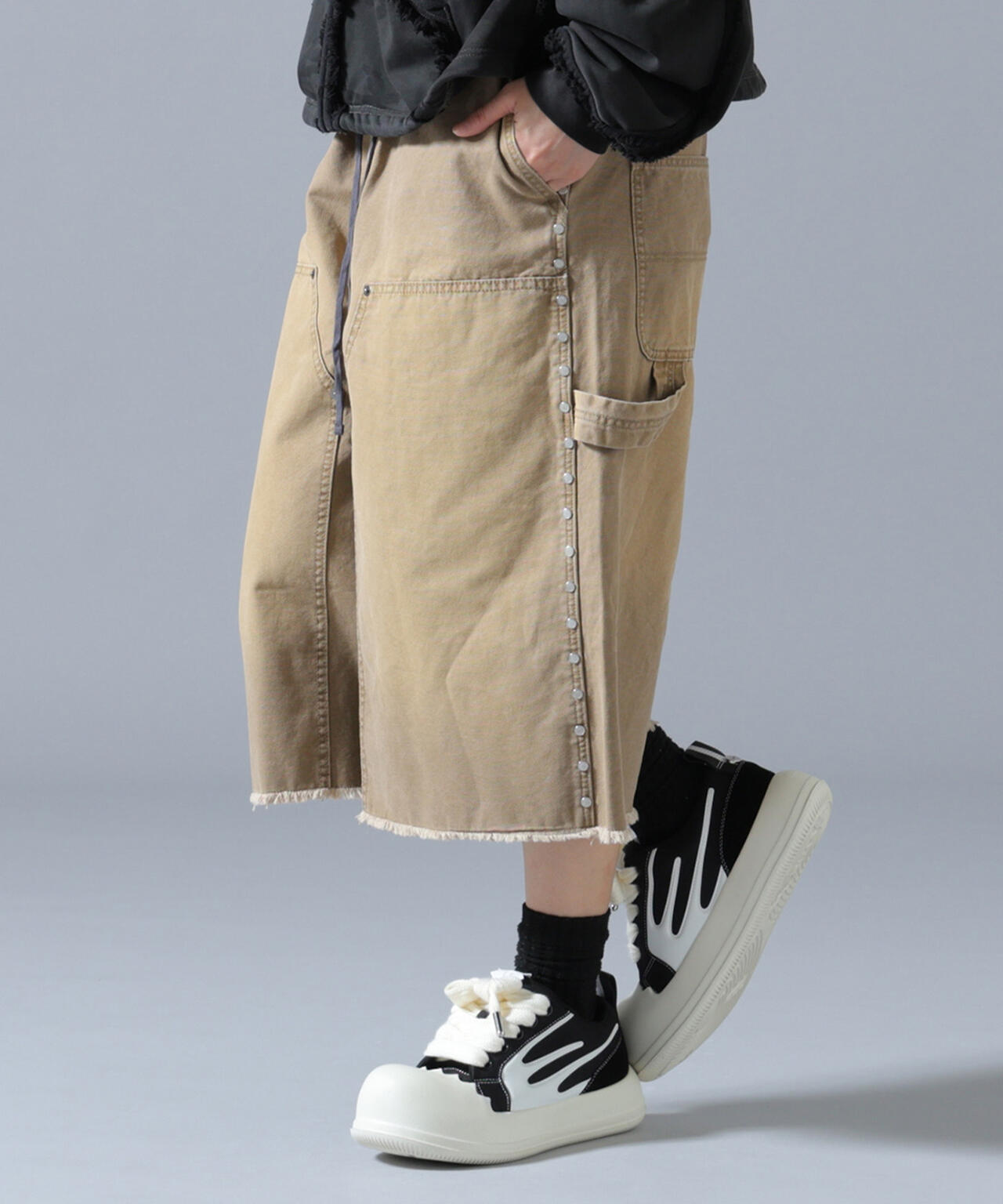 FR(13)NDS/フレンズ/Duck Studs Shorts