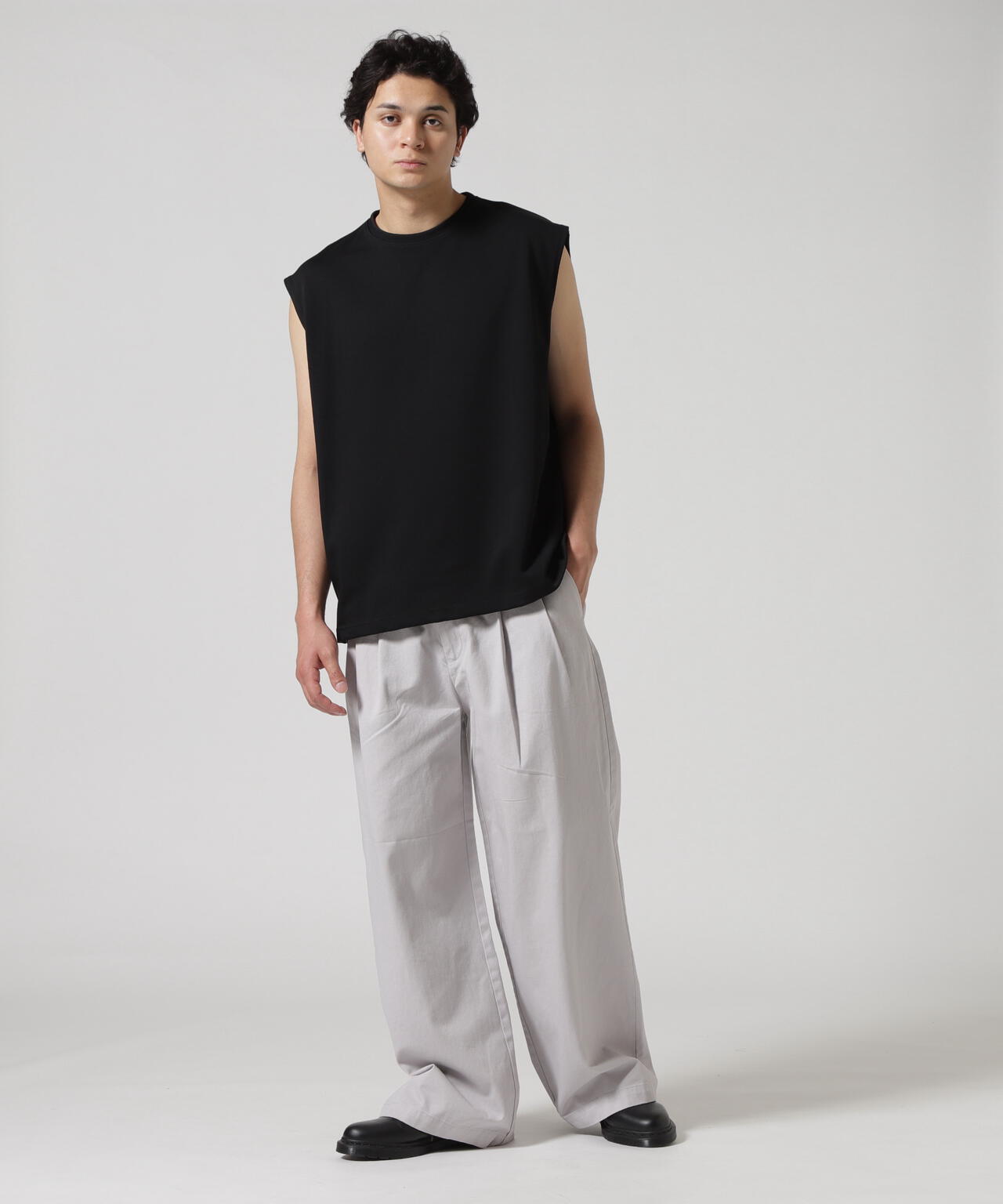 Toironier/トワロニエ/Sleeveless-T